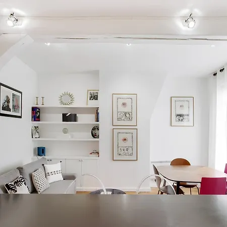 Pick A Flat's In Saint Germain - Rue De Buci