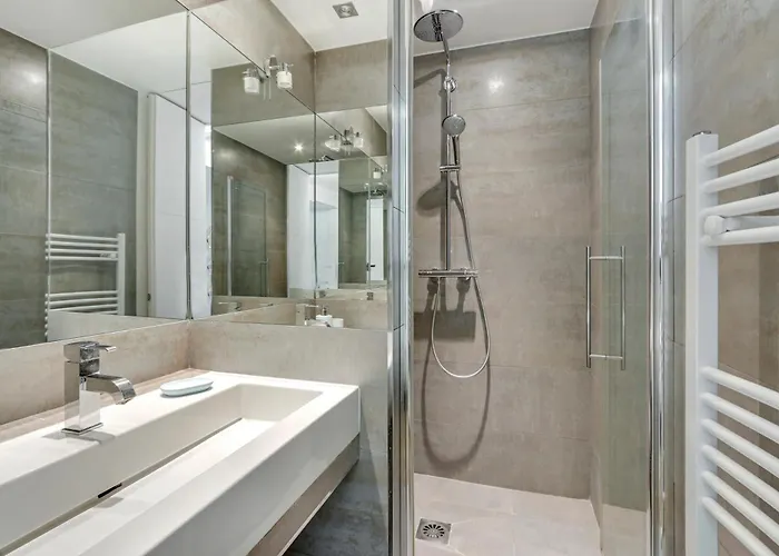 Pick A Flat's In Saint Germain - Rue De Buci * Paris