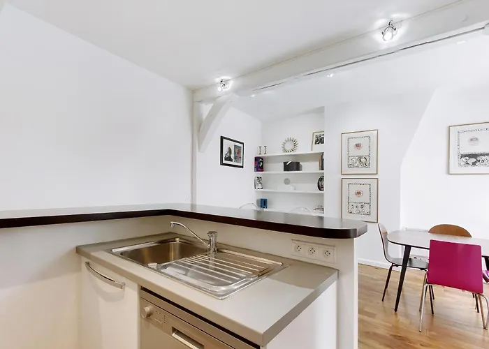 Apartment Pick A Flat's In Saint Germain - Rue De Buci Paris